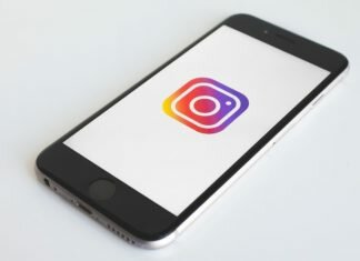 Instagram был недоступен в Америке в течение получаса